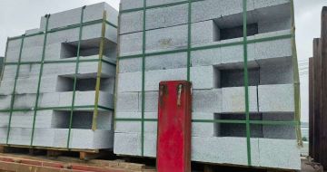 石嘴山 芝麻白花岗岩路沿石，平石，路侧石，马路牙子，路缘石，立缘石，平缘石等