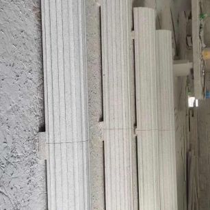 石嘴山 花岗岩厂家带你看白麻花岗岩门楼大柱柱皮