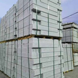 石嘴山 芝麻白花岗岩路沿石，路缘石，路肩石，道牙，立缘石，马路牙子，街沿石，侧石等