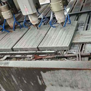 石嘴山 芝麻白花岗岩荔枝面盲道雕刻