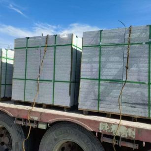 石嘴山 芝麻白花岗岩地铺石装车日常