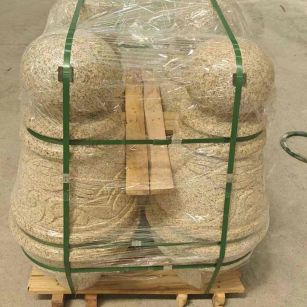 石嘴山 黄金麻异形定制雕花——棒棒糖挡车柱