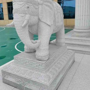 石嘴山 白麻花岗岩动物异形石雕-大象