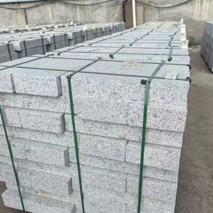 石嘴山 白麻花岗岩路沿石，弧形路沿石，道牙石，马路牙子，界石，路缘石，平沿石，直岩石，平缘石等