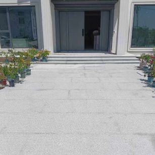 石嘴山 芝麻白花岗岩地铺石地面铺装