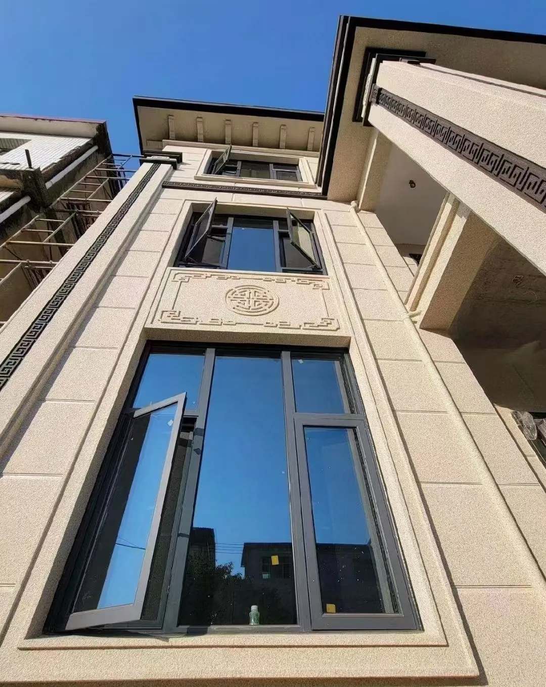 石嘴山 黄金麻荔枝面别墅外墙干挂效果展示