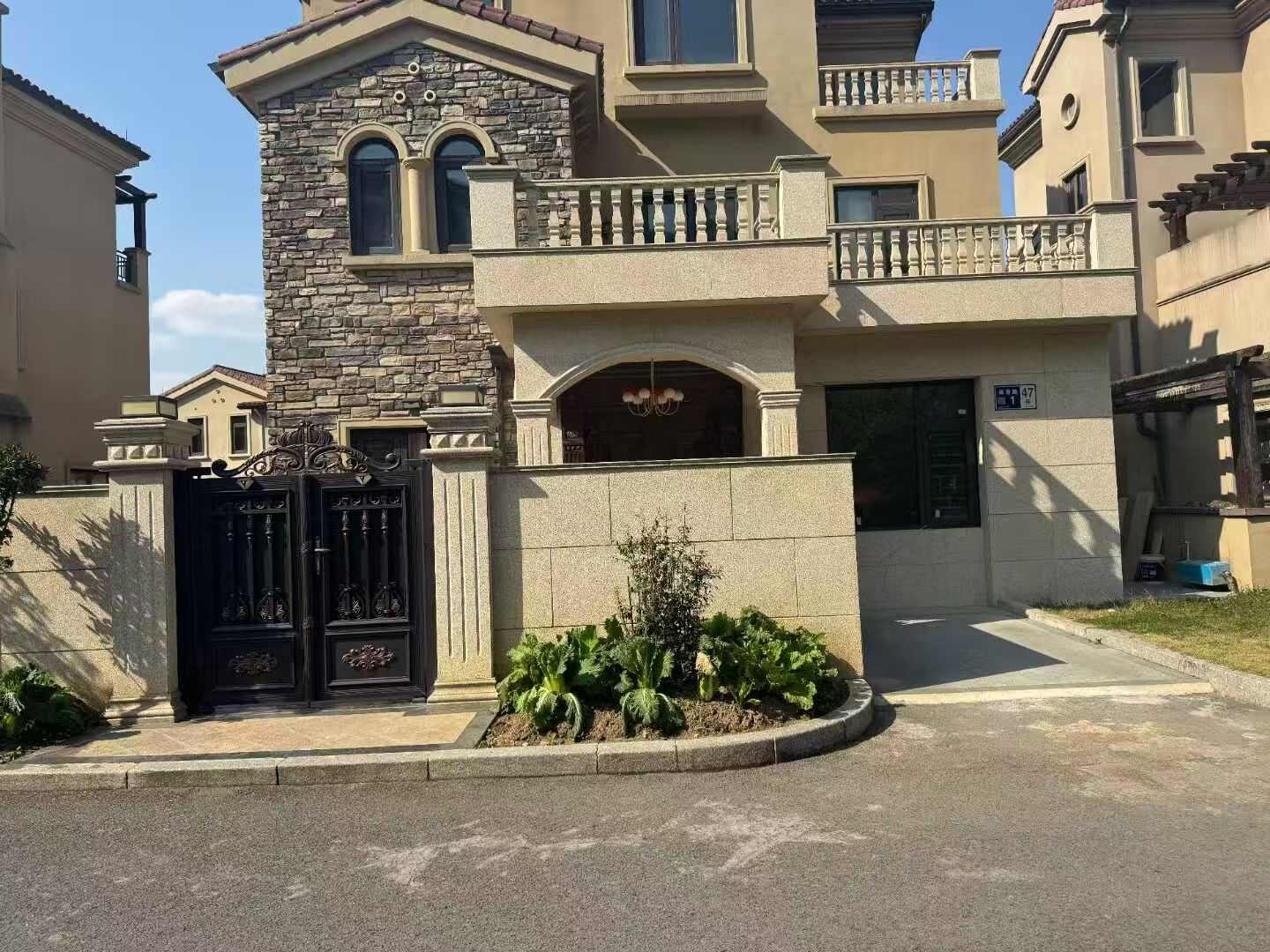 石嘴山黄金麻别墅案例展示