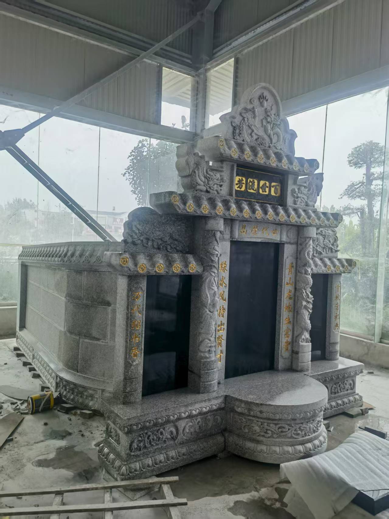 石嘴山 芝麻白墓碑效果展示图